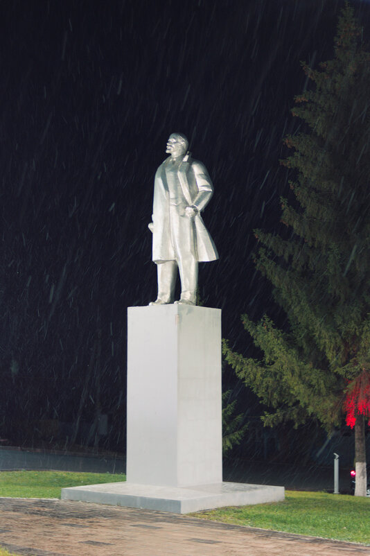 Ленин и первый снег - Timoteo Cirkla