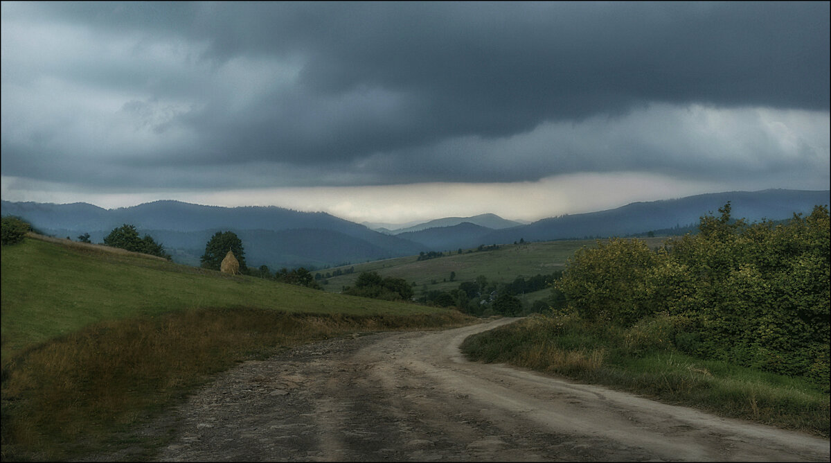 В Карпатах. - Юрий Гординский