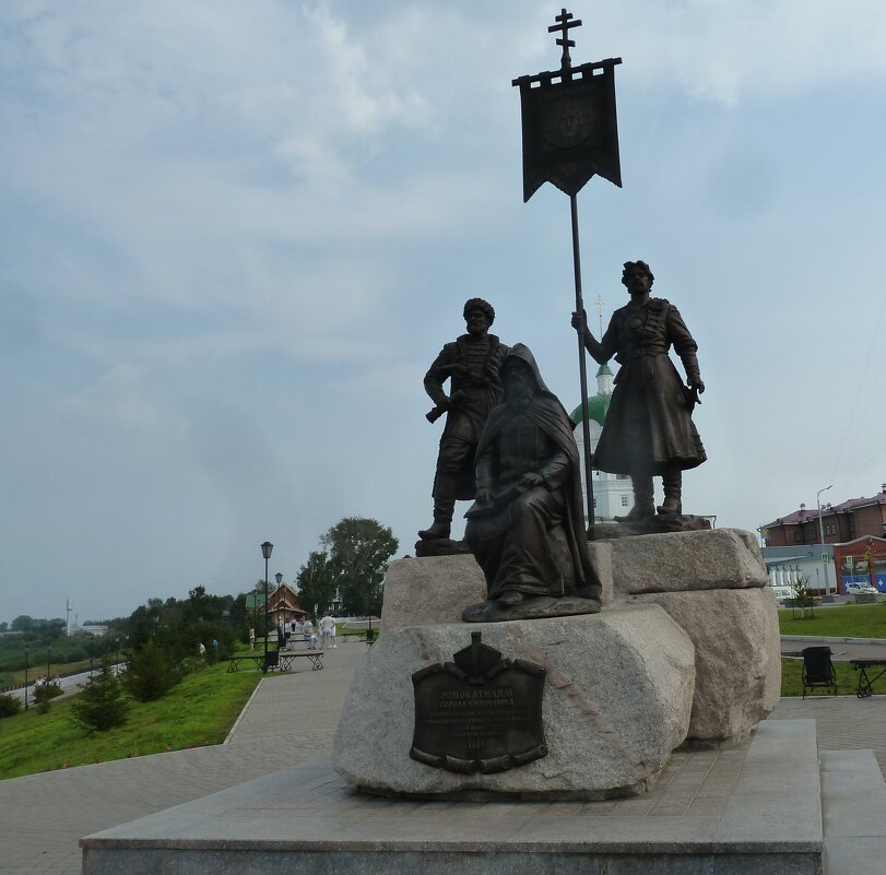 Памятник основателям города Енисейска - Галина Минчук
