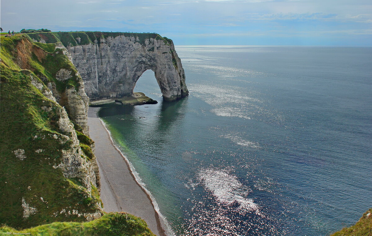 Etretat. Утёс д’Аваль. - mveselnickij 