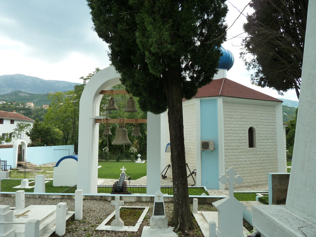 Русское кладбище и Храм Святого Федора Ушакова в Черногории - Наталья Т