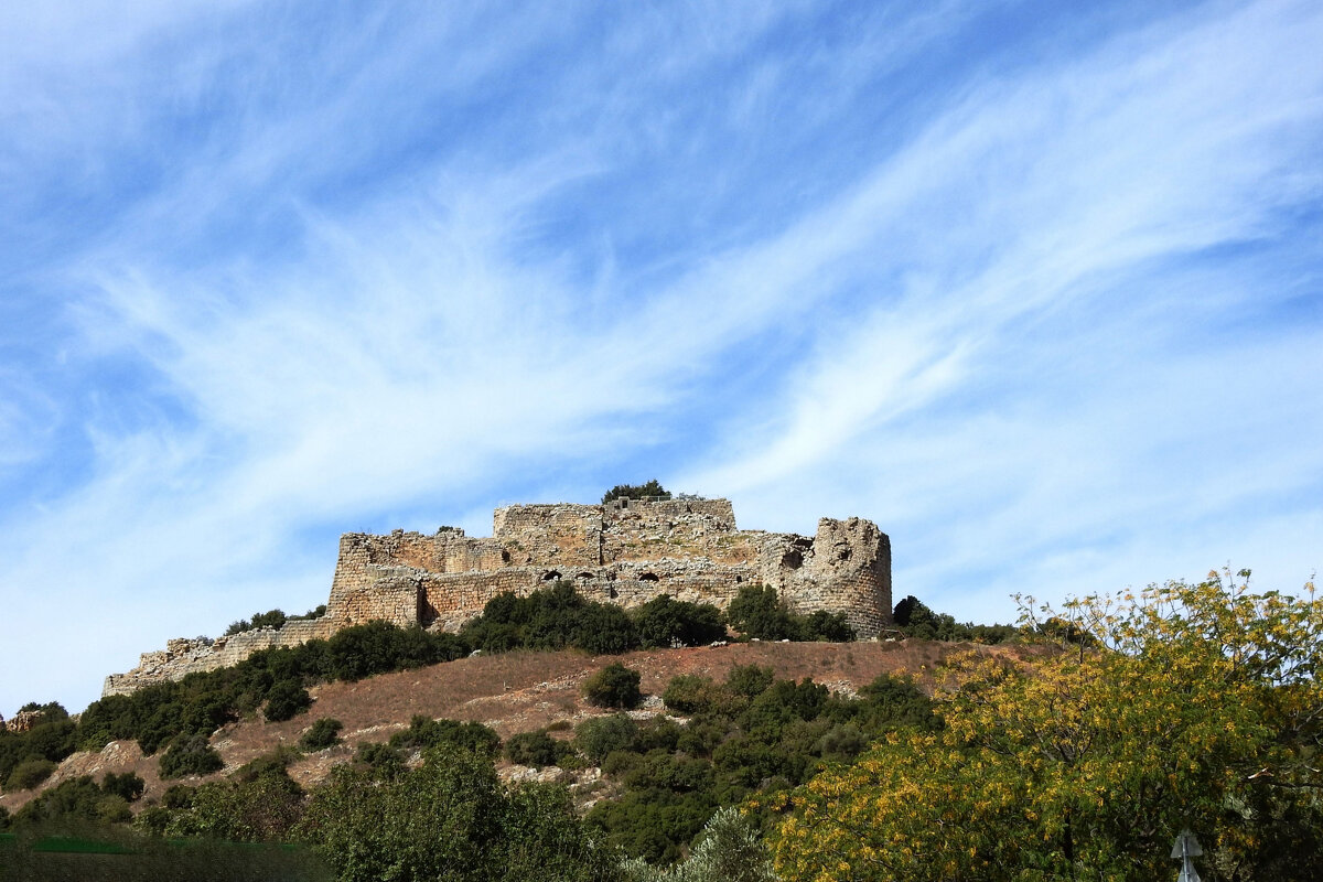 Старая  крепость - Гала 