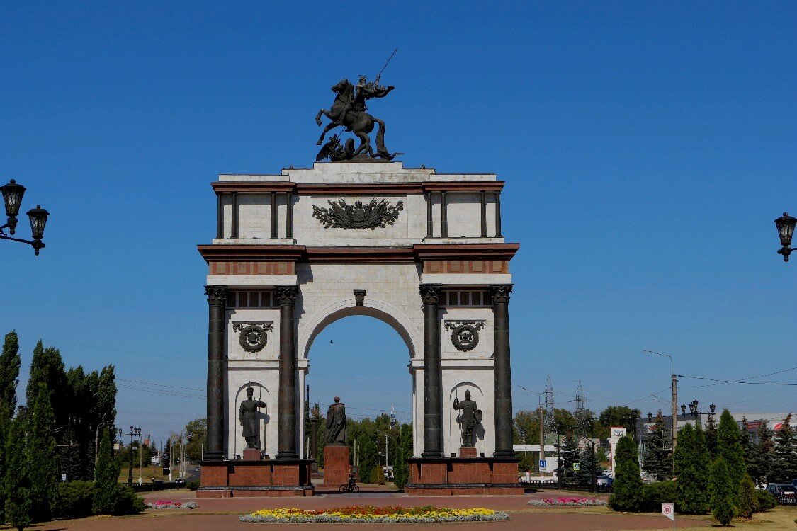 Триумфальная арка Мемориального комплекса - Надежд@ Шавенкова