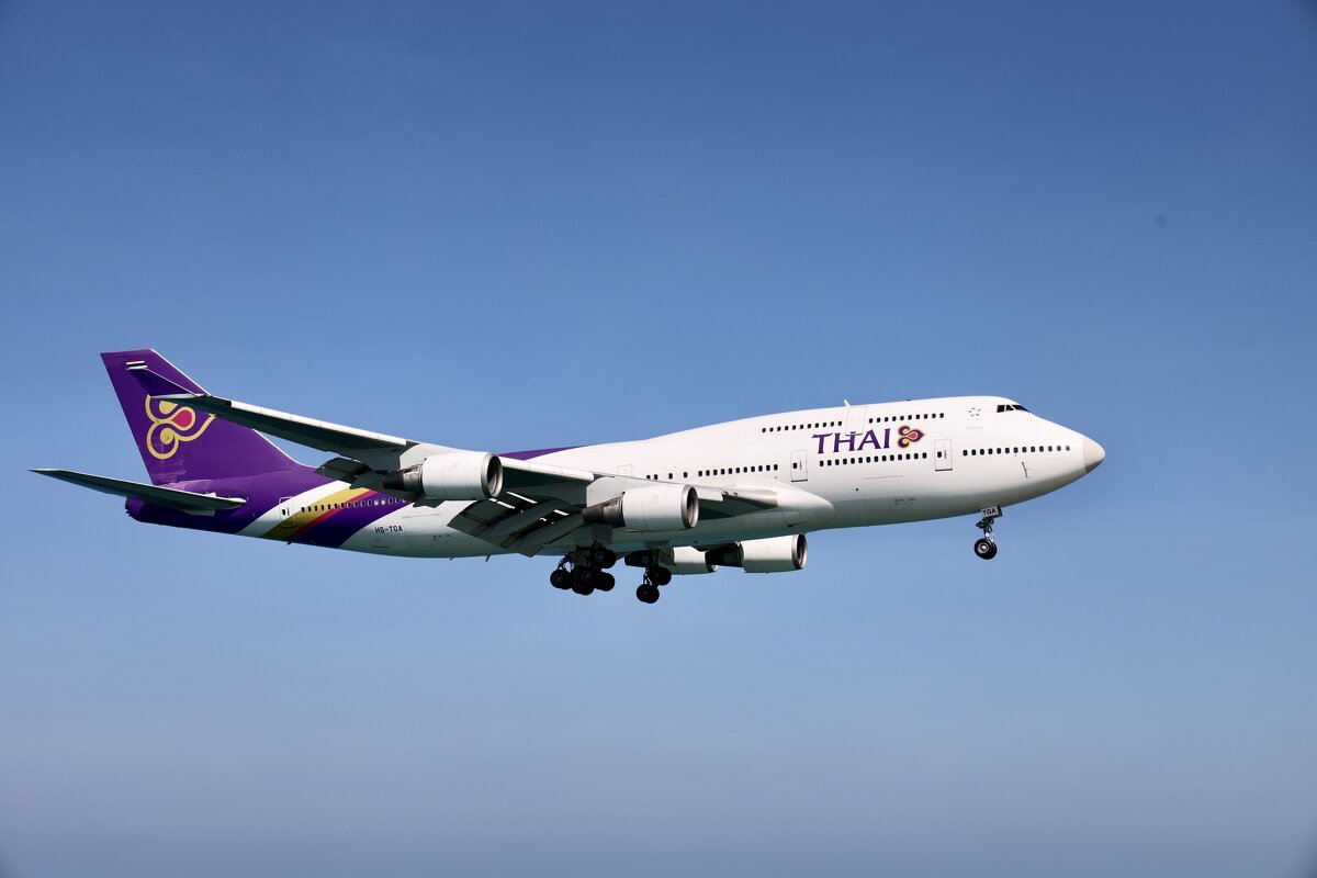Thai Airlines - Игорь Рязaнoв