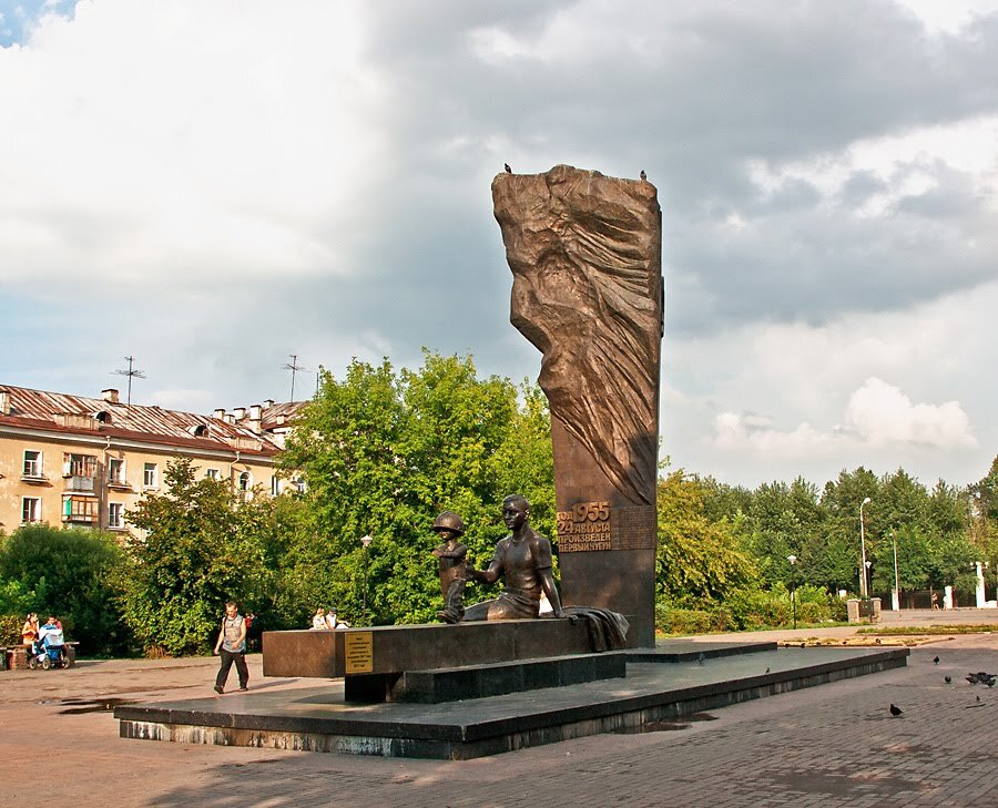 Памятник металлургам. Череповец - MILAV V