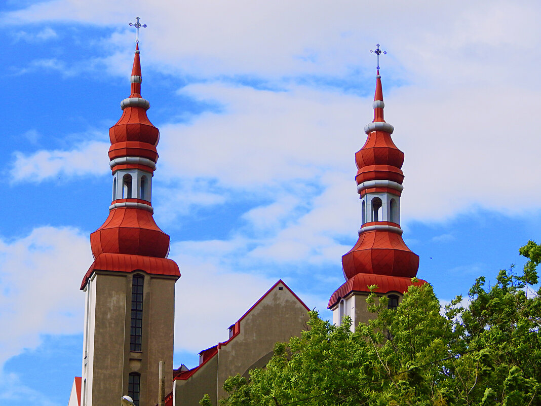 Католическая церковь(верхушка) - Рина Воржева