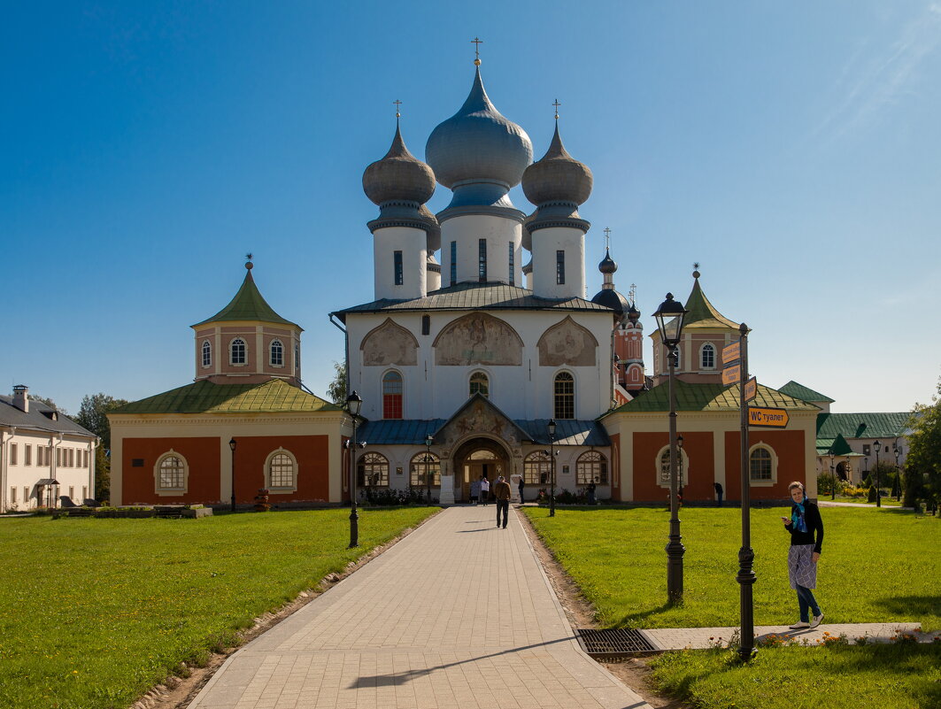 Тихвинский монастырь Калужская область