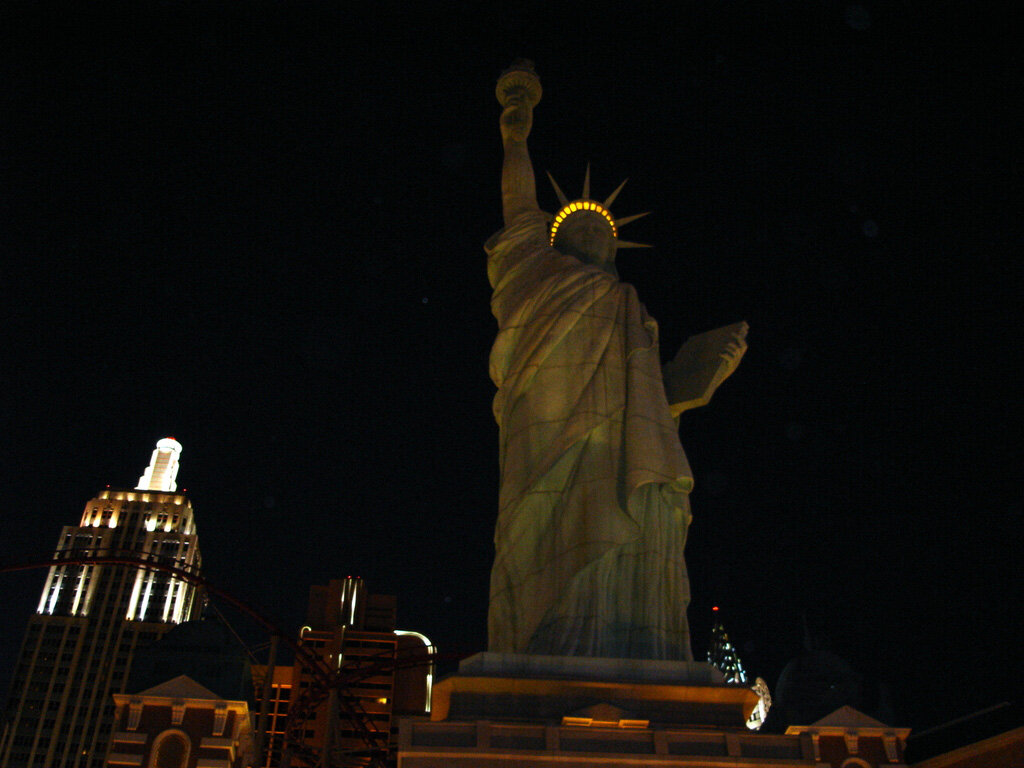 Статуя Свободы в Лас-Вегасе - Владимир Смольников