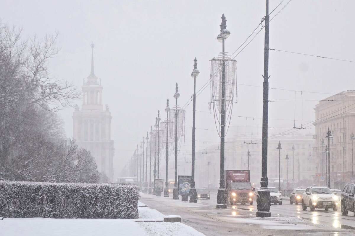 снежный день на Московском проспекте - Елена 