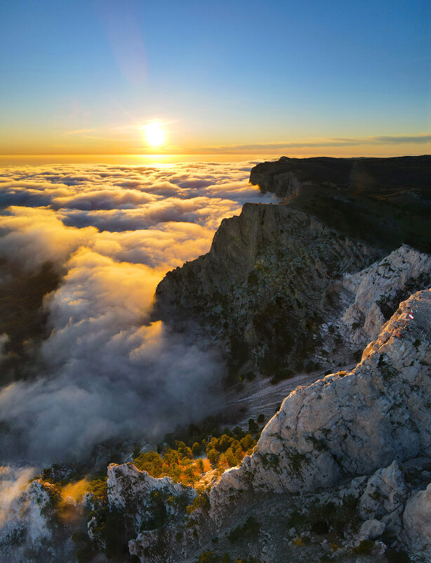 Туман на плато Ай-Петри - Сергей Титов