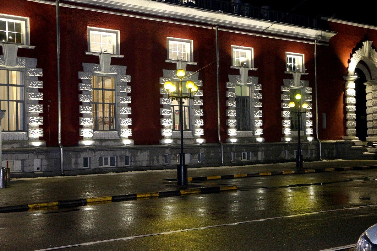 Железнодорожный вокзал города Курска. Здание-памятник - Надежд@ Шавенкова