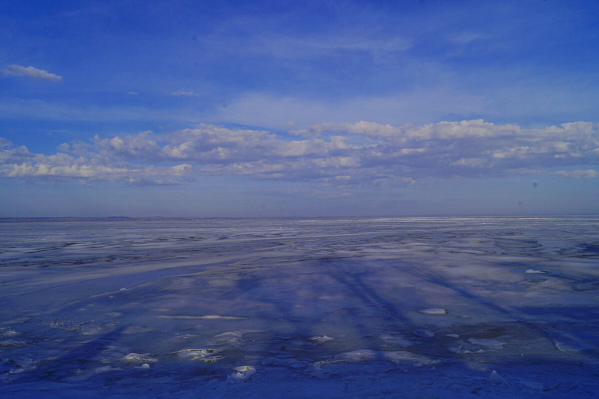 замерзшее азовское море выглядит как одни сплошные облак - Vlad Proshin 