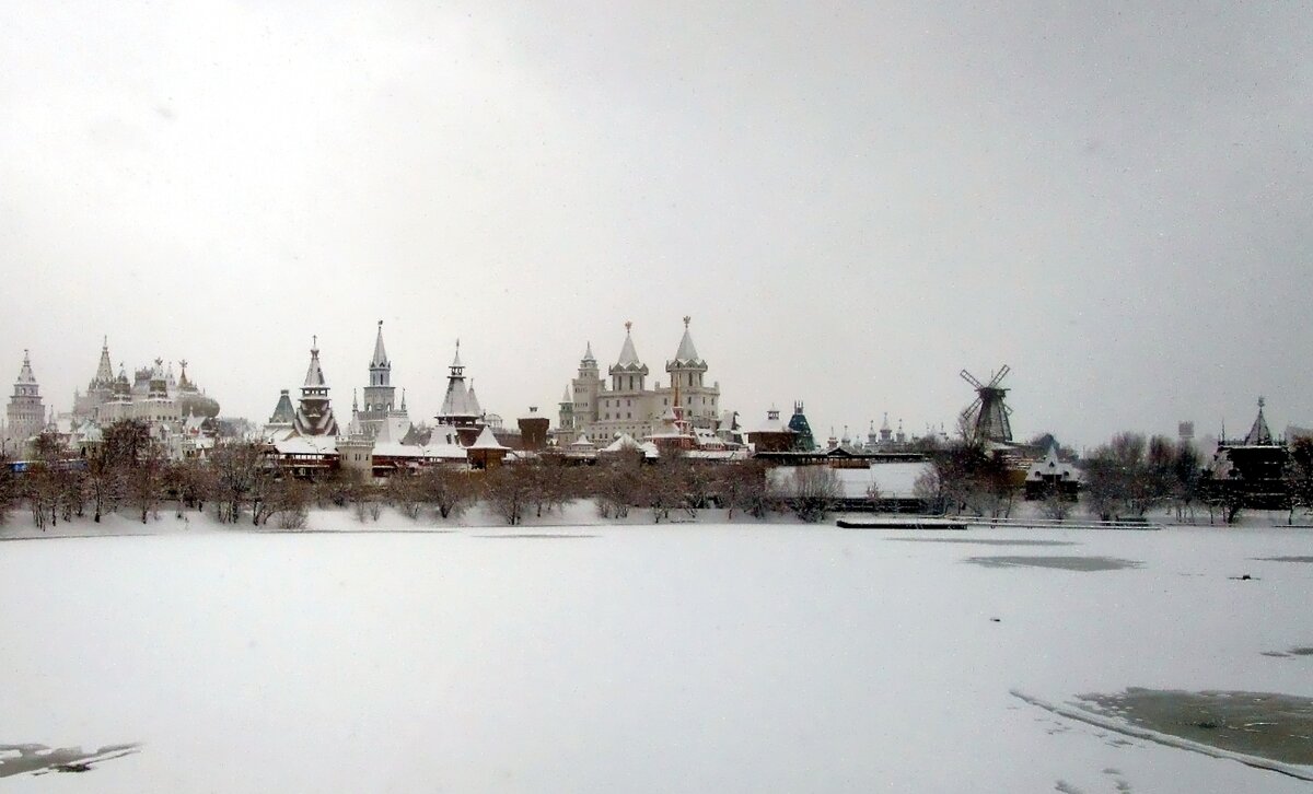 Панорамный вид на Кремль в Измайлове - Ольга Довженко