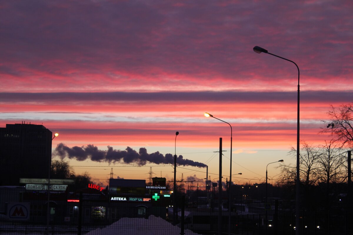 Восход у метро  Выхино - Валерий 