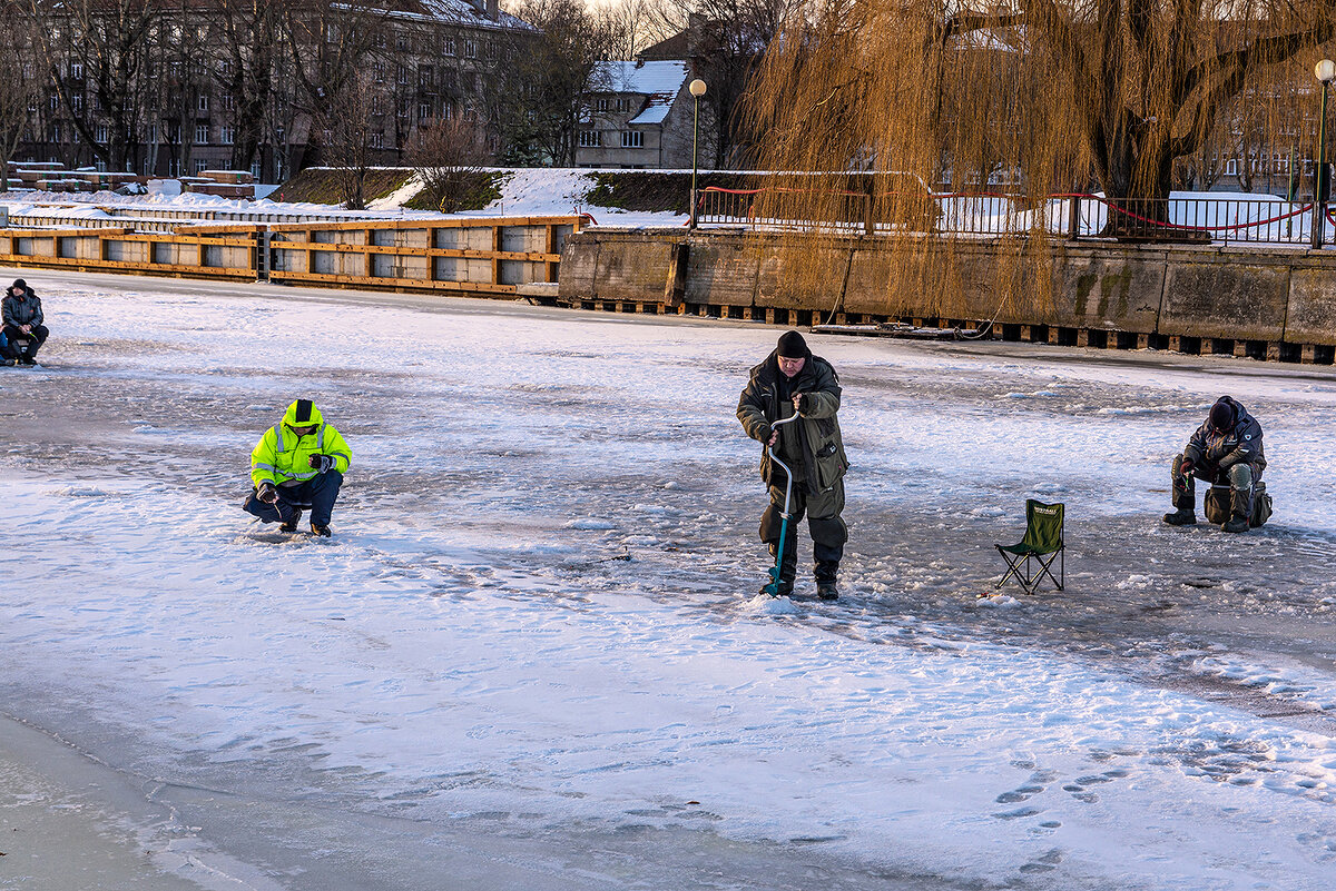 Зимняя рыбалка на Данге - Леонид Соболев