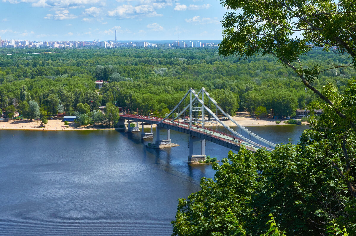 * - Владимир Барышев