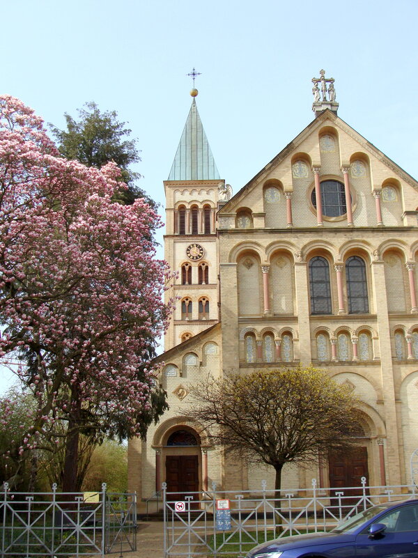 Церковь Св.Рафаеля (St. Raphael) в Хайдельберге. - Lüdmila Bosova (infra-sound)