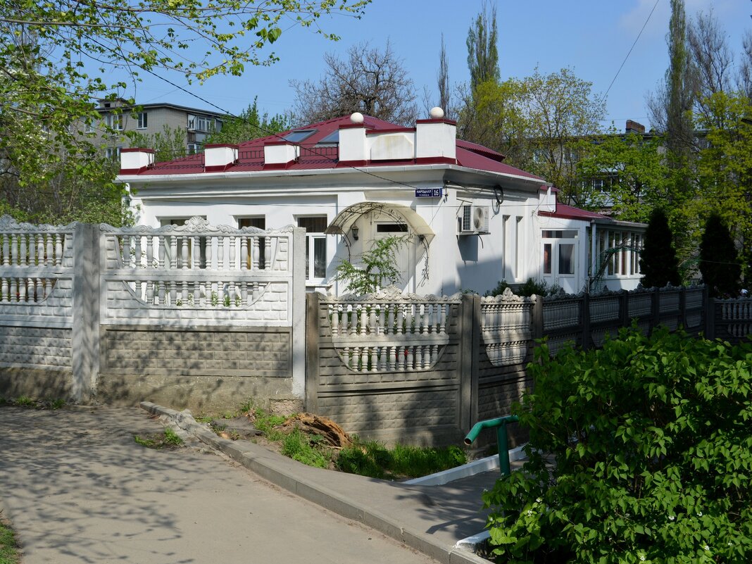 Новочеркасск. Дом по ул. Народной 16. - Пётр Чернега