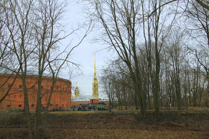 Вид на Петропавловскую крепость и артиллерийский музей - Валентина 