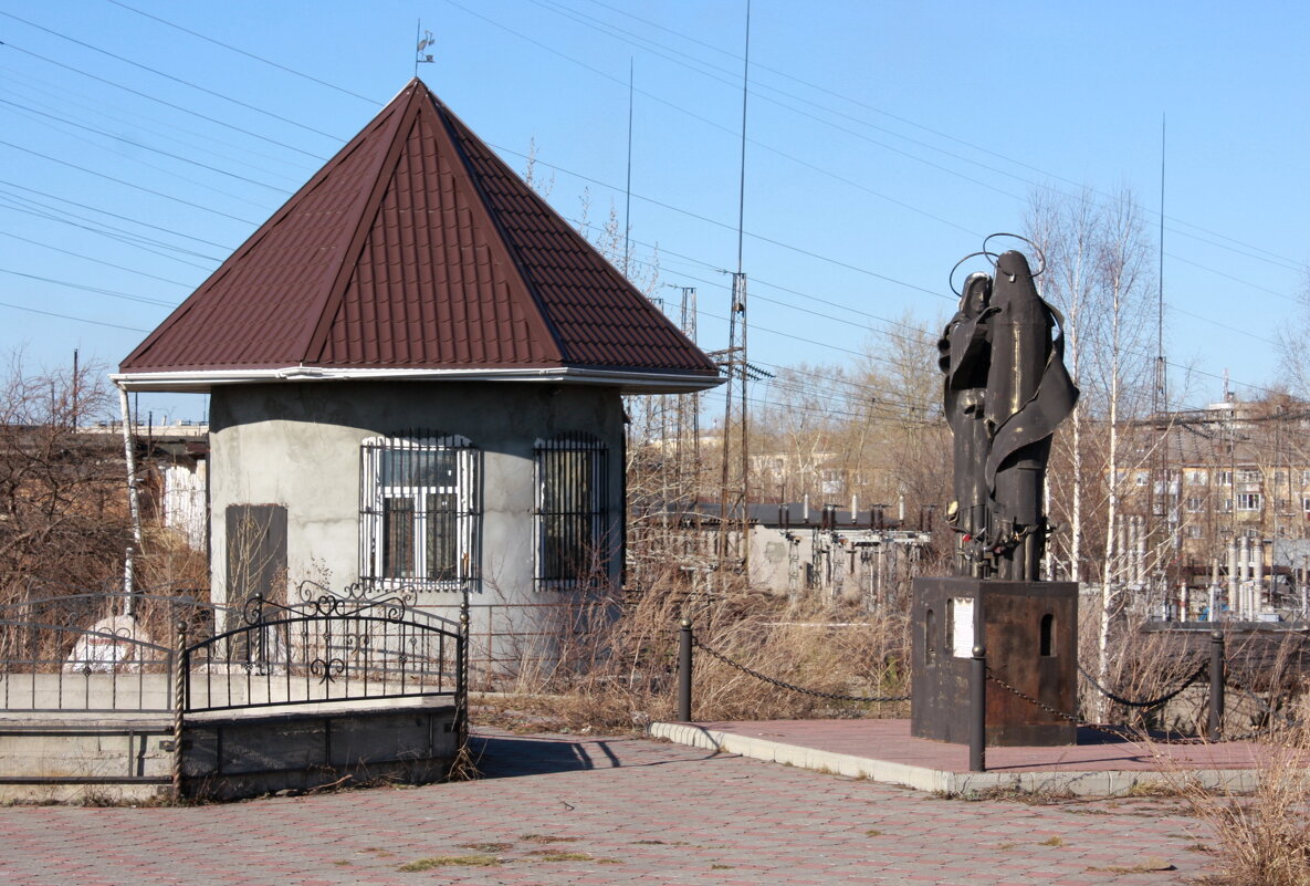 Памятник Петру и Февронии Муромским - Нэля Лысенко
