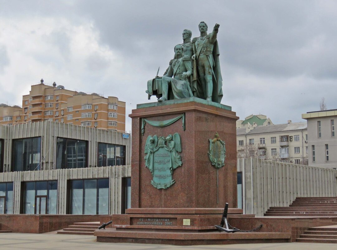 Памятник отцам-основателям города Новороссийска - ИРЭН@ .