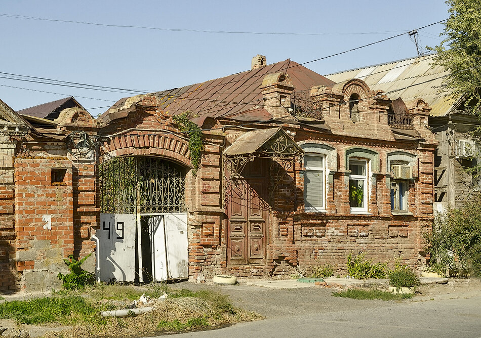 "Чеховские" домики - 49. Астрахань - Петр Фролов