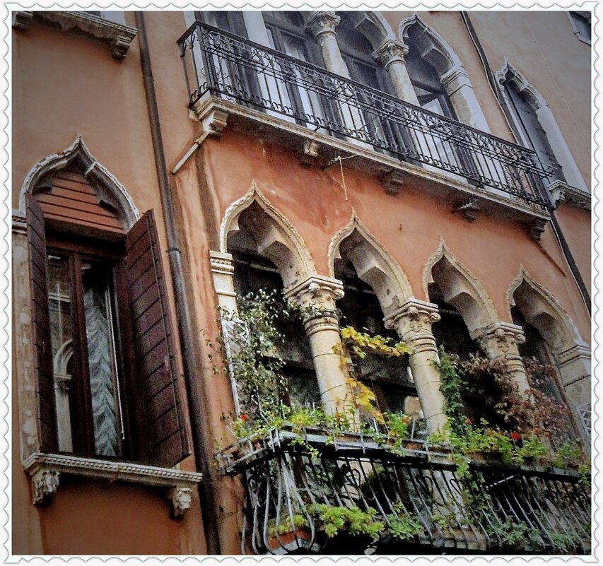 Балконы  Венеции... - Владимир и Ир. Кв.