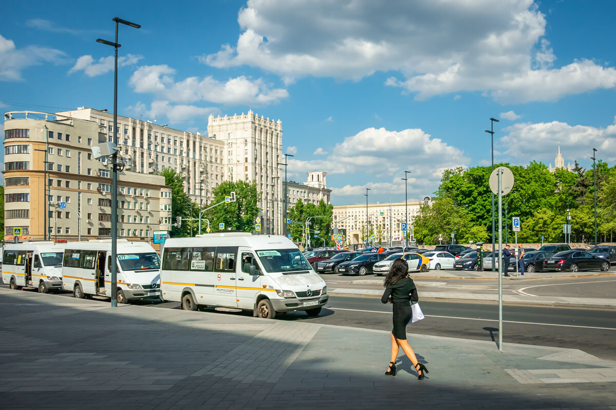 БЕЗЛЮДНО - Сергей Янович Микк