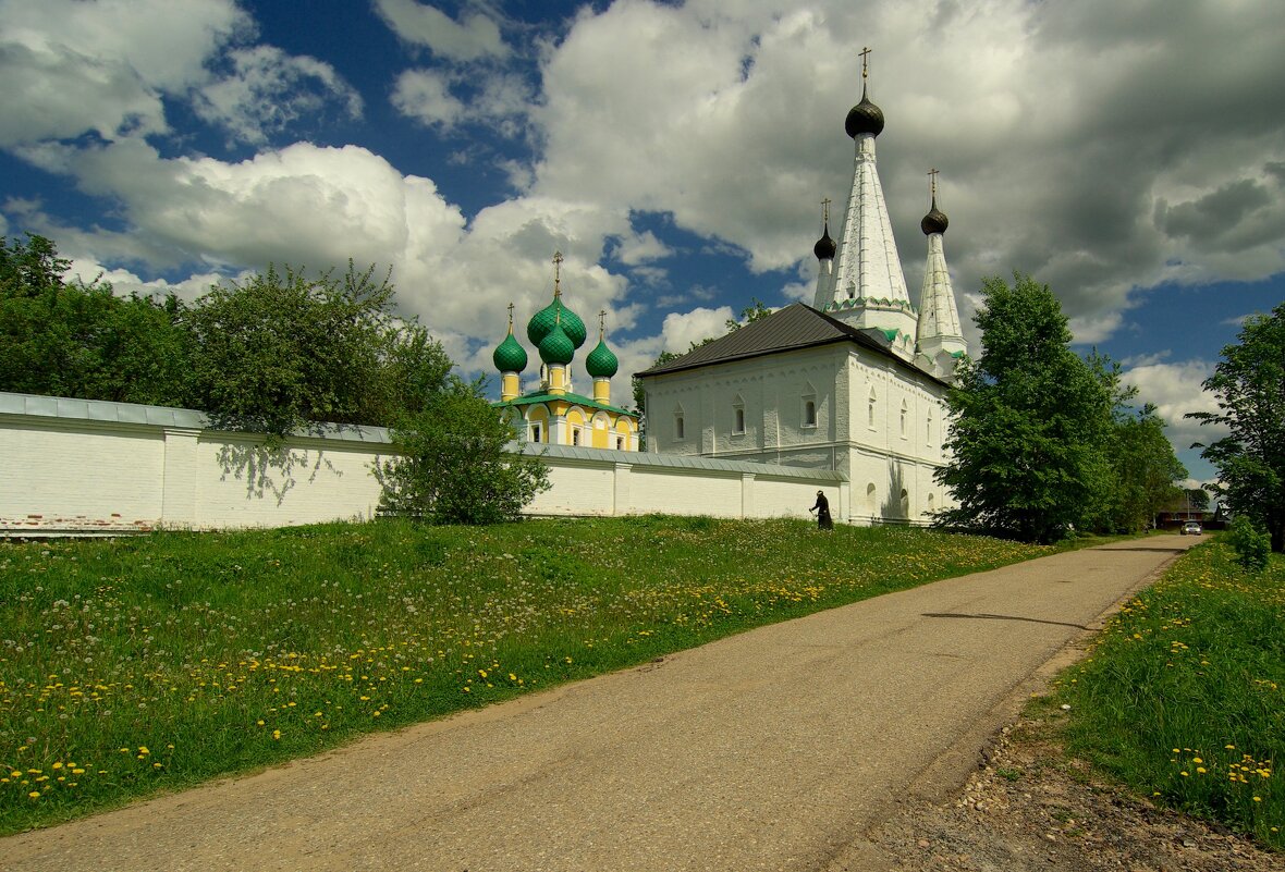 Майский день в Угличе - Сергей Моченов