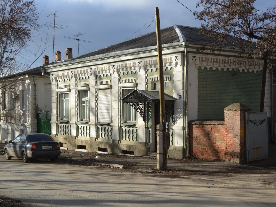 Новочеркасск. Дом по ул. Комитетской 110. - Пётр Чернега