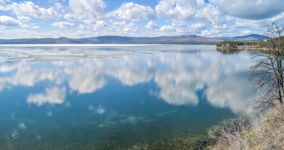 Начало Мая на озере Тургояк. (панорама) - Алексей Трухин