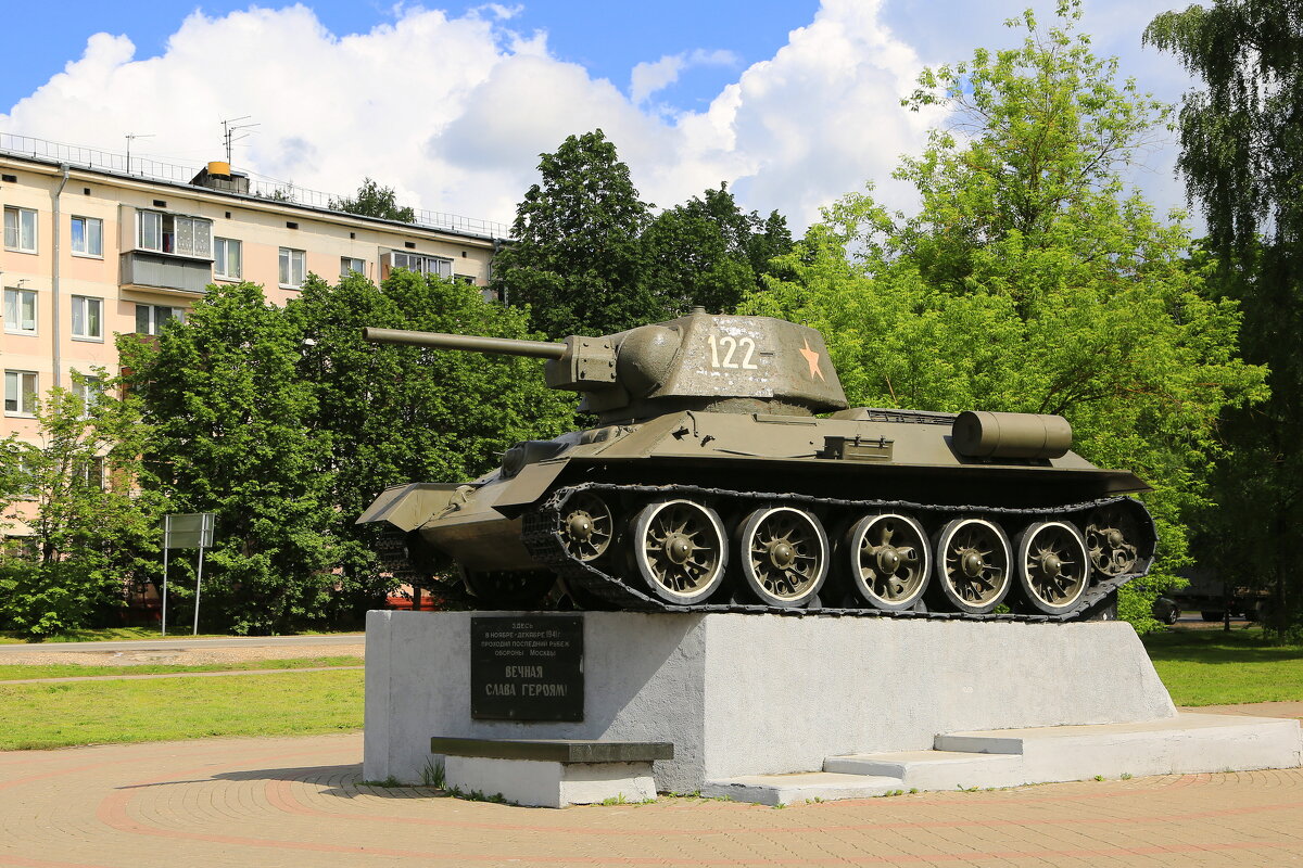 Танк Т-34-76 - Юрий Моченов