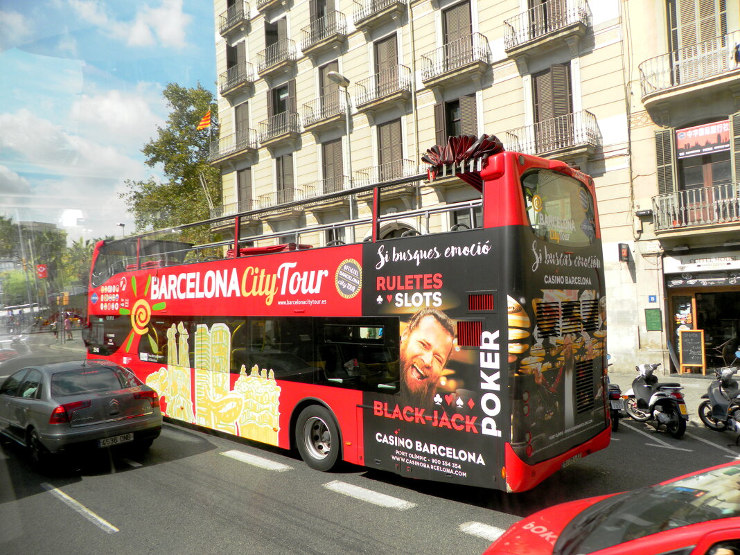 Barcelona bus touristic - Галина 