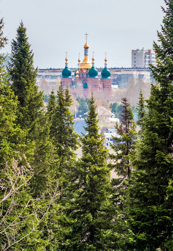 Таежный городок - Виктор Садырин