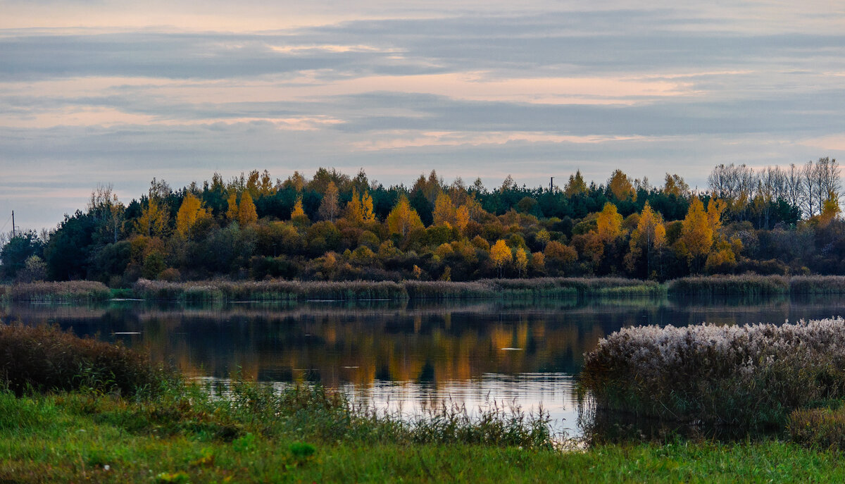 Осень на озере - Анатолий Клепешнёв