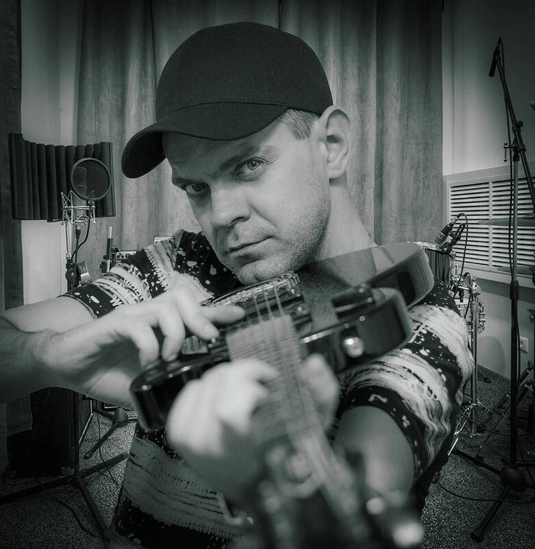Гитарист - Vadim Marchencov