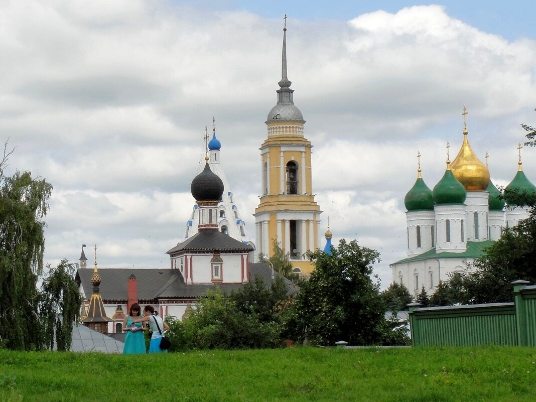 Вид на Кремль в Коломне со стороны - Ольга Довженко