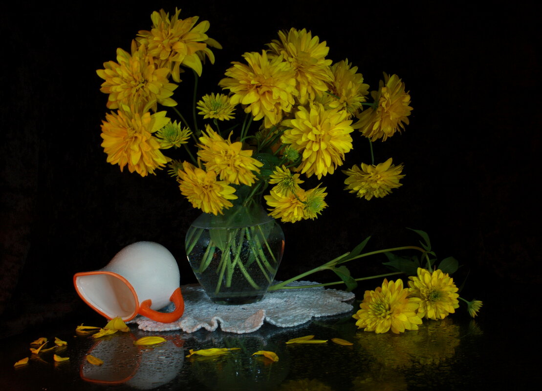 Натюрморт с желтыми цветами - Нэля Лысенко