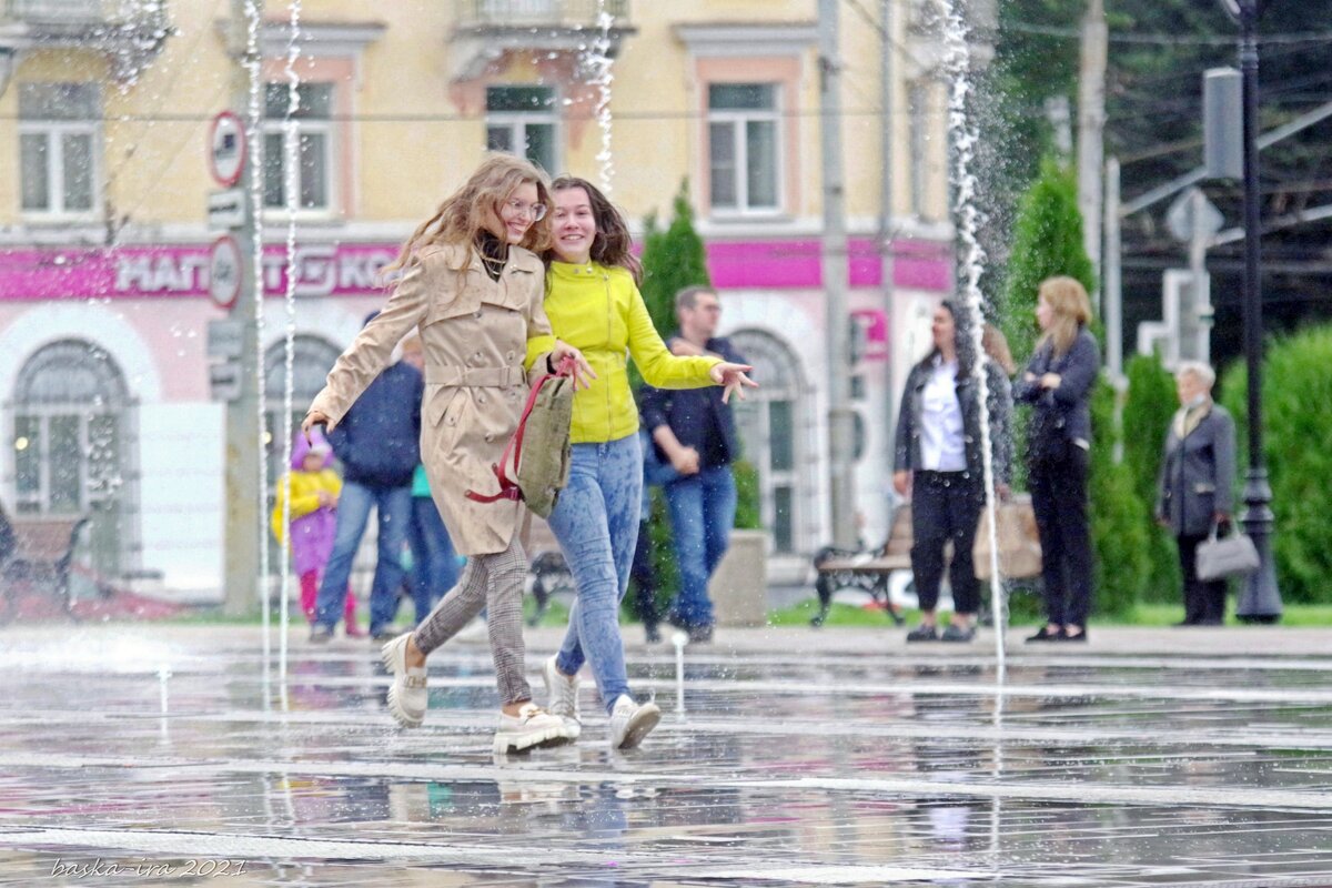 В день знаний у  нового фонтана - Ирина Баскакова