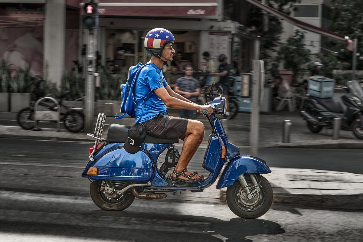 Легендарная Vespa - Maxim Polak