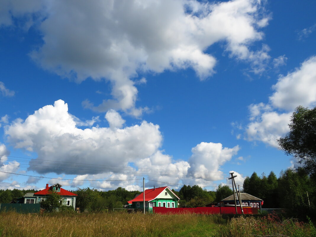 Облака над деревней - Андрей Снегерёв