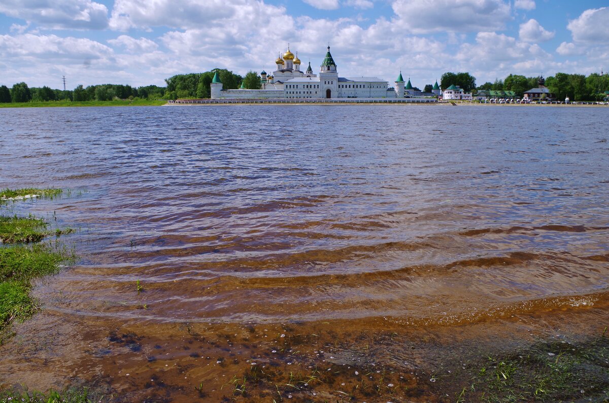Ипатьевский м-рь, река Кострома - Святец Вячеслав 