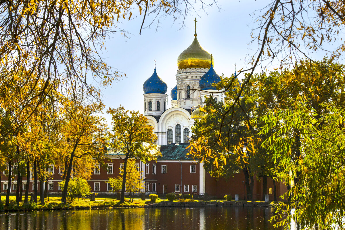 Осень в Николо-Угрешском монастыре - Дмитрий Балашов