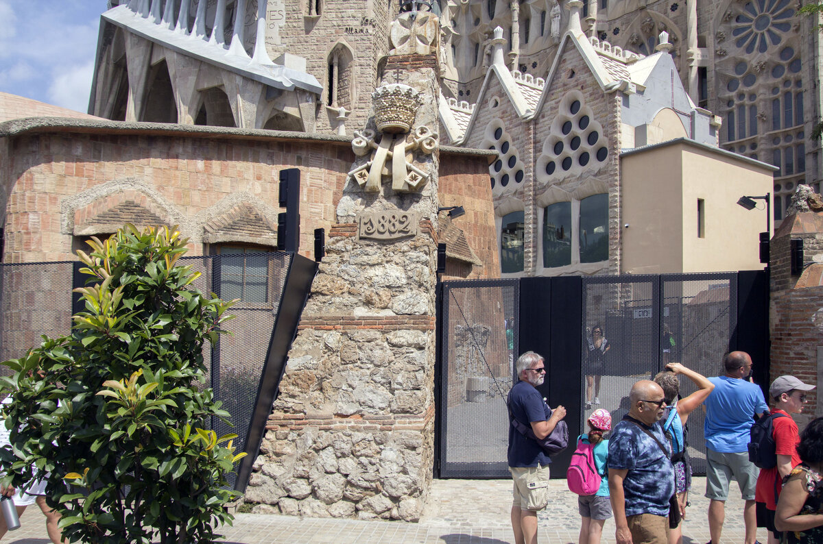 Около Sagrada Familia - Александр Рябчиков