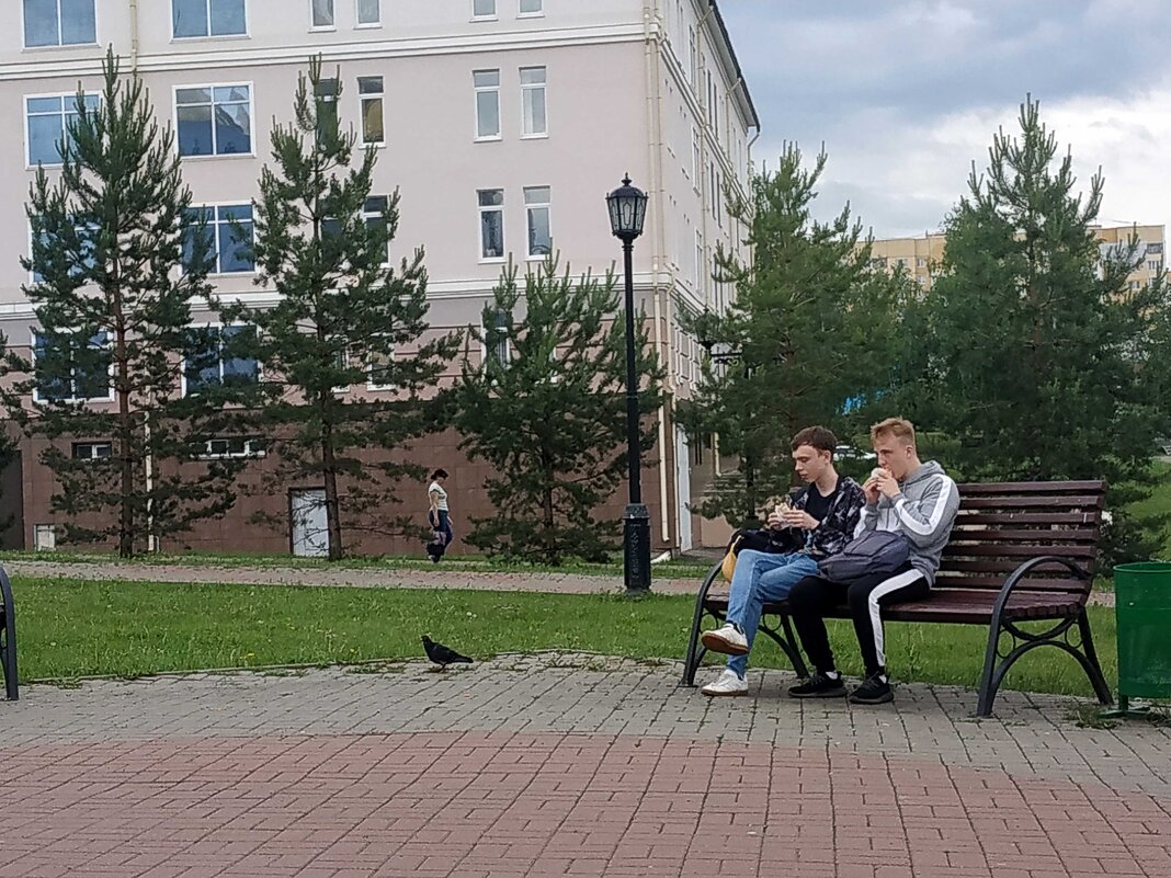 Будний день в городе - Юлия Денискина