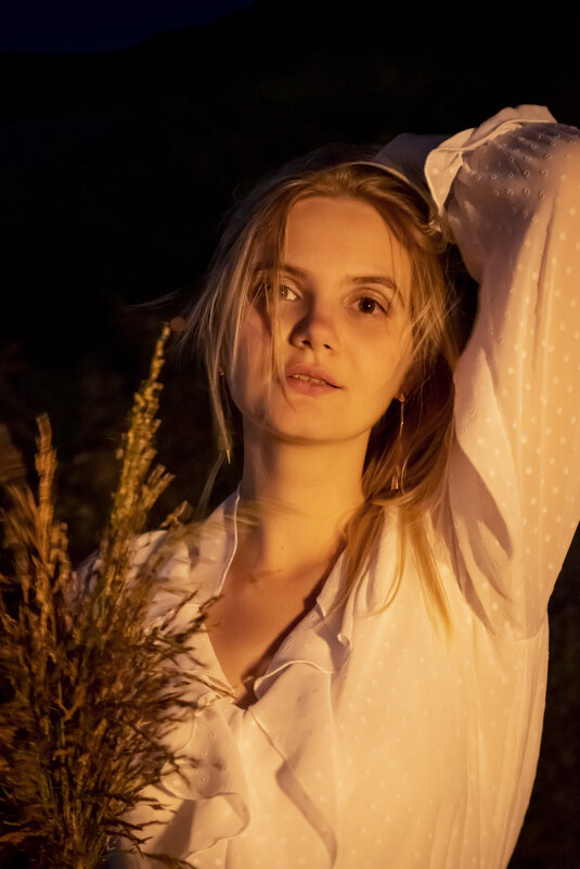 В ночном поле - Маргарита Зареева