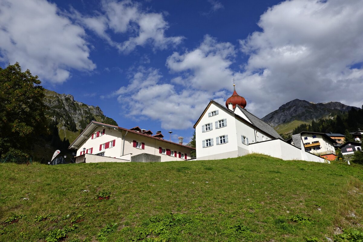 Австрия, альпийская деревня..... - Galina Dzubina