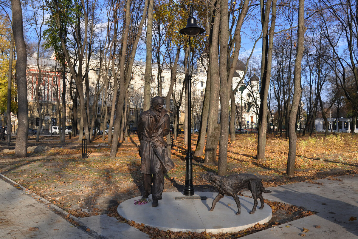 Памятник автору «Белого Бима» - Татьяна 