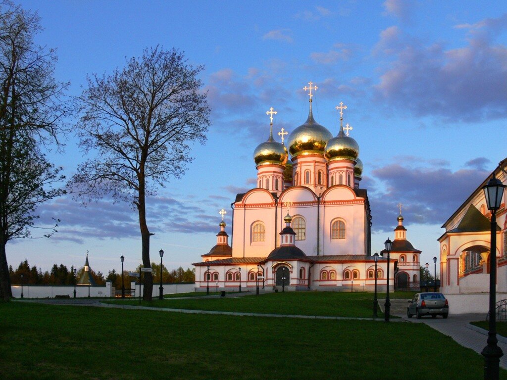 Успенский собор Валдайского Иверского Святоозёрского Богородицкого монастыря - Юрий Шевляков