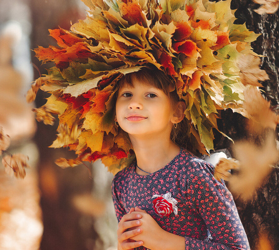 Осень- яркий праздник цвета...) - Лилия .